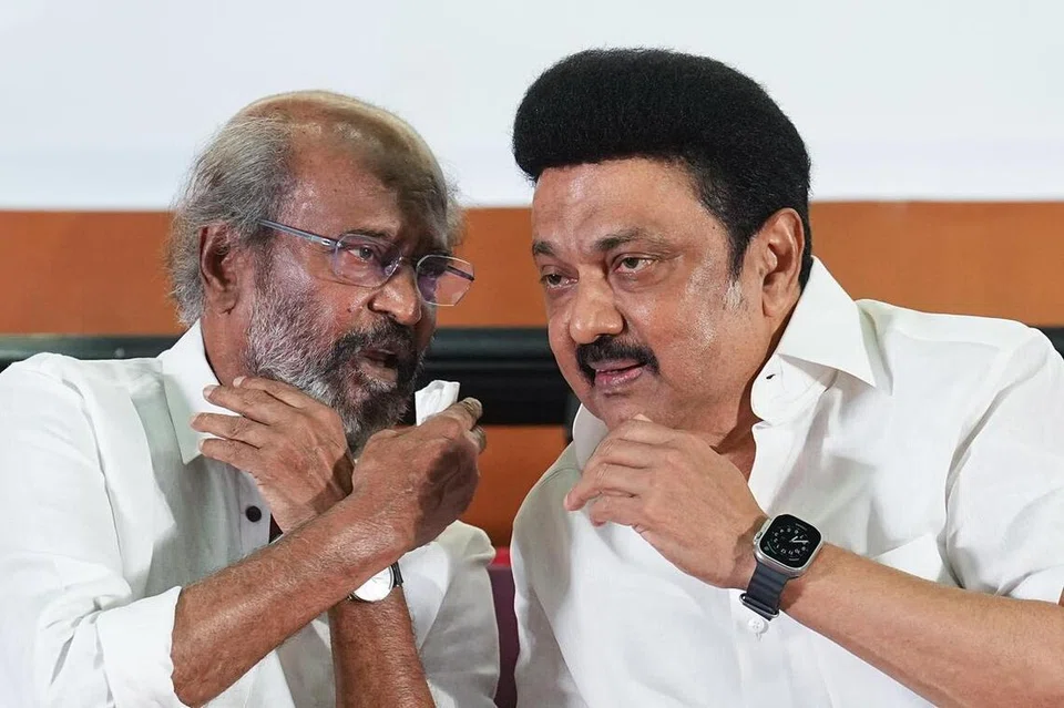 தனது நீண்டகால நண்பருக்கான ஆதரவை ரஜினி வெளிப்படுத்தியதாக இந்து தமிழ் ஊடகச் செய்தி தெரிவிக்கிறது.