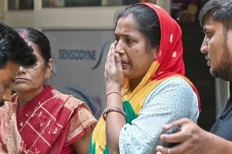 டெல்லி தீவிபத்து: 40 நிமிடம் அலறியும் கிடைக்காத உதவி