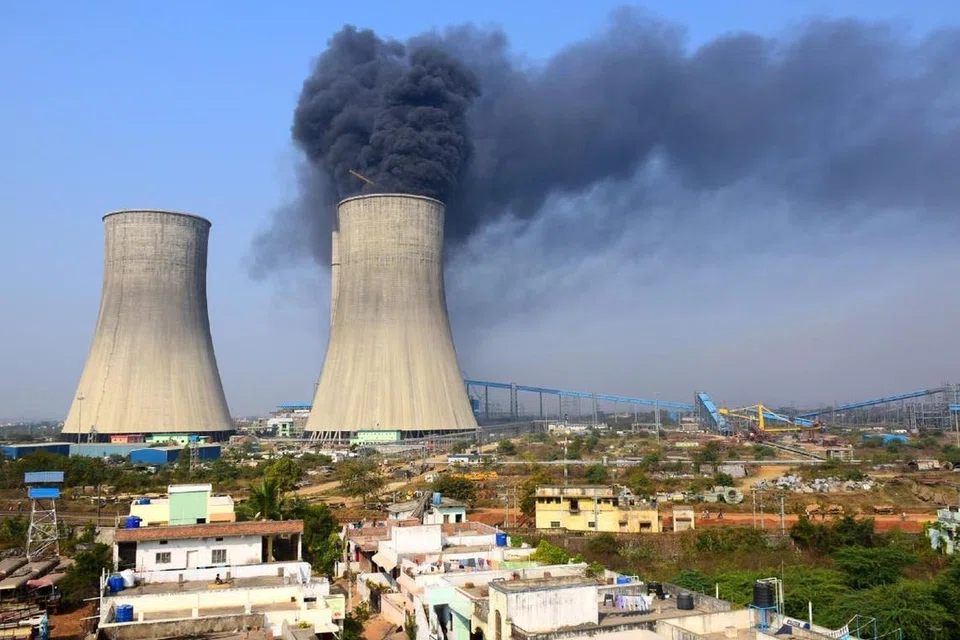 தமிழ் நாடு அனல் மின்நிலையங்களில் உற்பத்தியாகும் சாம்பல் விற்பனையில் முதன்முறையாக பெரும் வருவாய் கிடைத்துள்ளது.