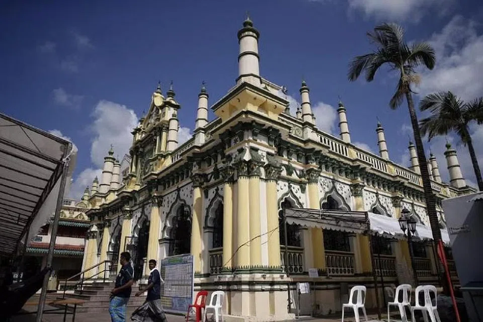 அப்துல் கஃபூர் பள்ளிவாசல்.