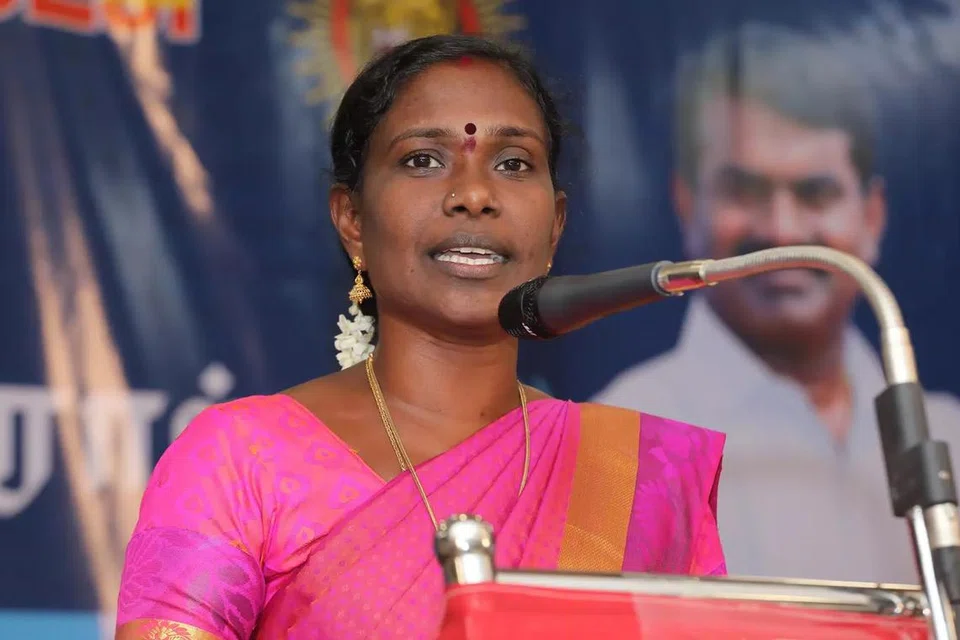 இப்படி ஒரு முடிவை எடுக்க வேண்டிய சூழல் வந்துவிட்டதை எண்ணி மனம் வருந்துகிறேன் என்று கூறினார் காளியம்மாள். 