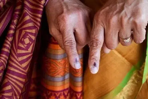 தமிழக சட்டமன்றத் தேர்தல் ஏப்ரல் 23ஆம் தேதி நடைபெற இருக்கிறது.