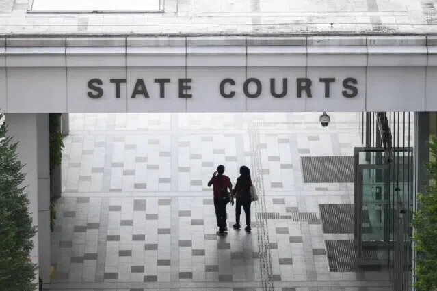 சட்டவிரோதப் பணமாற்றுச் சேவை: ஆடவர் மீது குற்றச்சாட்டு