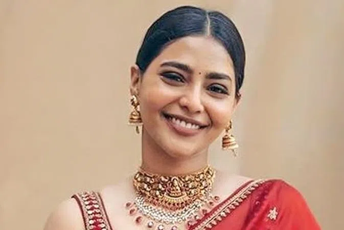 என் கணவர் நல்ல தந்தையாகவும் இருக்க வேண்டும்: ஐஸ்வர்யா லட்சுமி