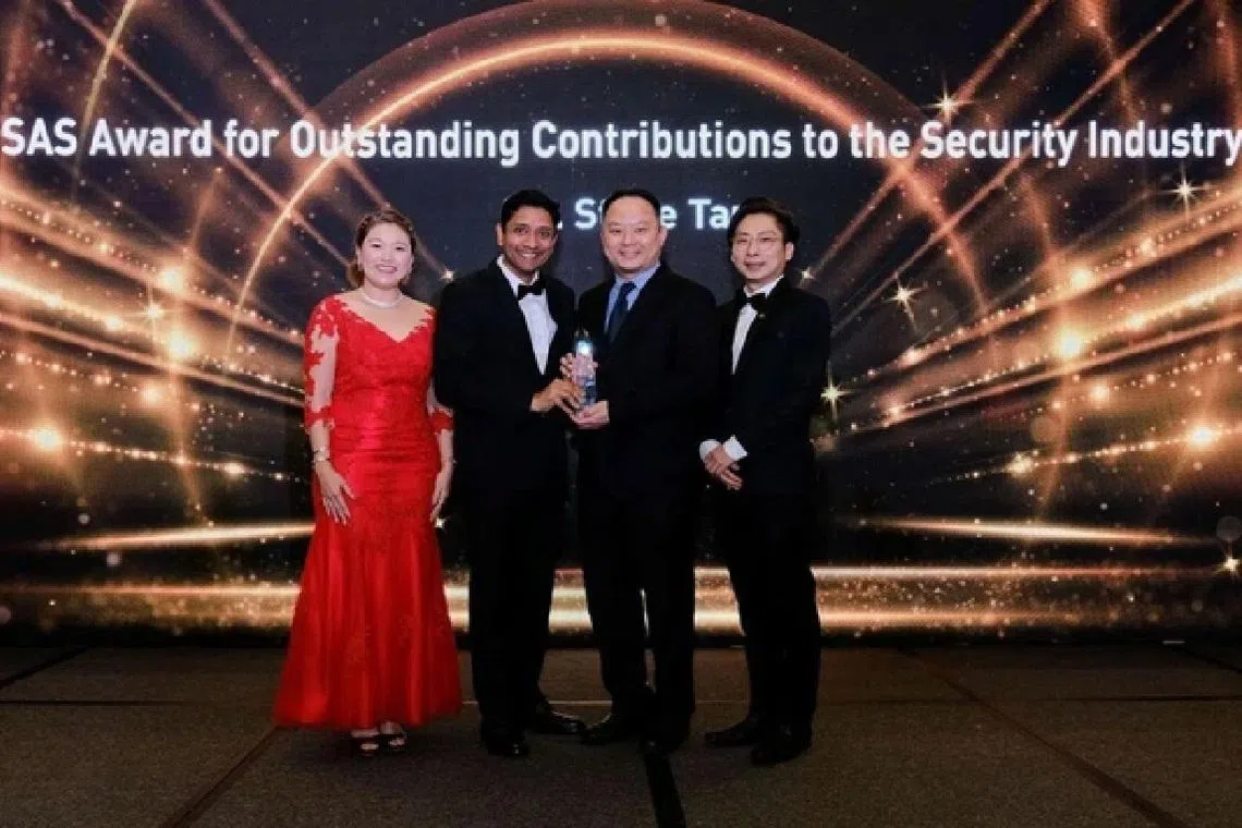 விருது விழாவில் சிங்கப்பூரின் முன்னணி பாதுகாப்புச் சேவை நிறுவனங்களுக்குக் கௌரவம்