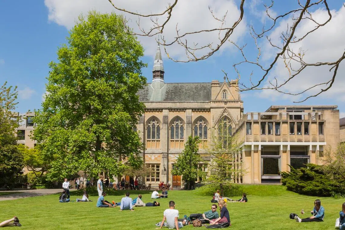 ‘ஆக்ஸ்ஃபர்ட்’ ஆங்கில அகராதியில் உள்ளூர் ‘சிங்லிஷ்’ சொற்றொடர்கள் சேர்ப்பு