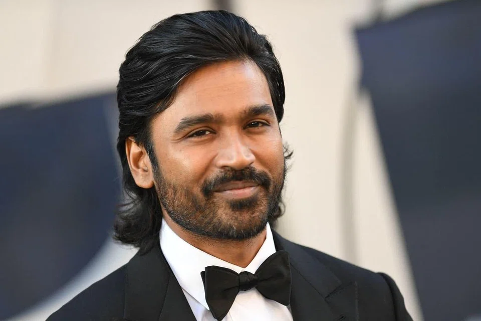 ஏற்கெனவே ‘தி கிரே மேன்’ என்ற ஹாலிவுட் படத்தில் நடித்துள்ளார் தனுஷ்.
