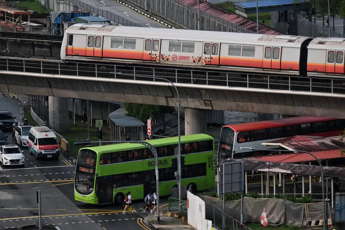 பொதுப் போக்குவரத்துப் பற்றுச்சீட்டு; தகுதிபெறும் குறைந்த வருமானக் குடும்பங்கள் ஜனவரி 14 முதல் விண்ணப்பிக்கலாம்