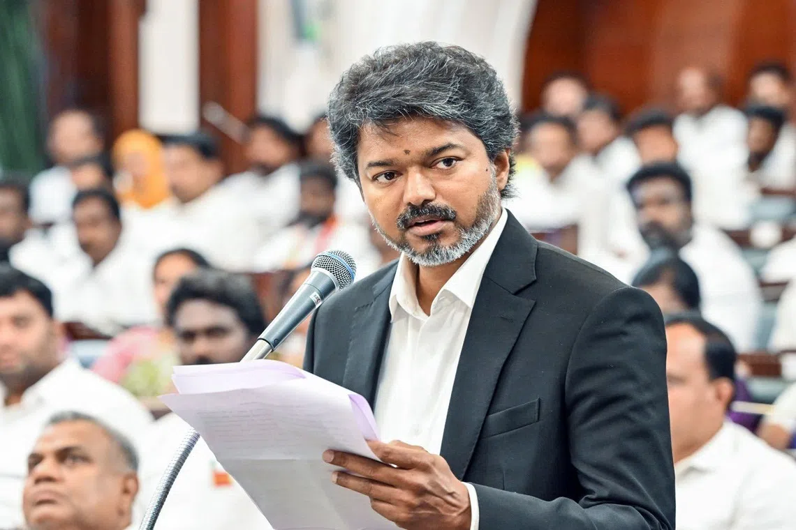சட்டம், ஒழுங்கு நிலை குறித்து மாயத்தோற்றத்தை உருவாக்கக்கூடாது: விஜய்