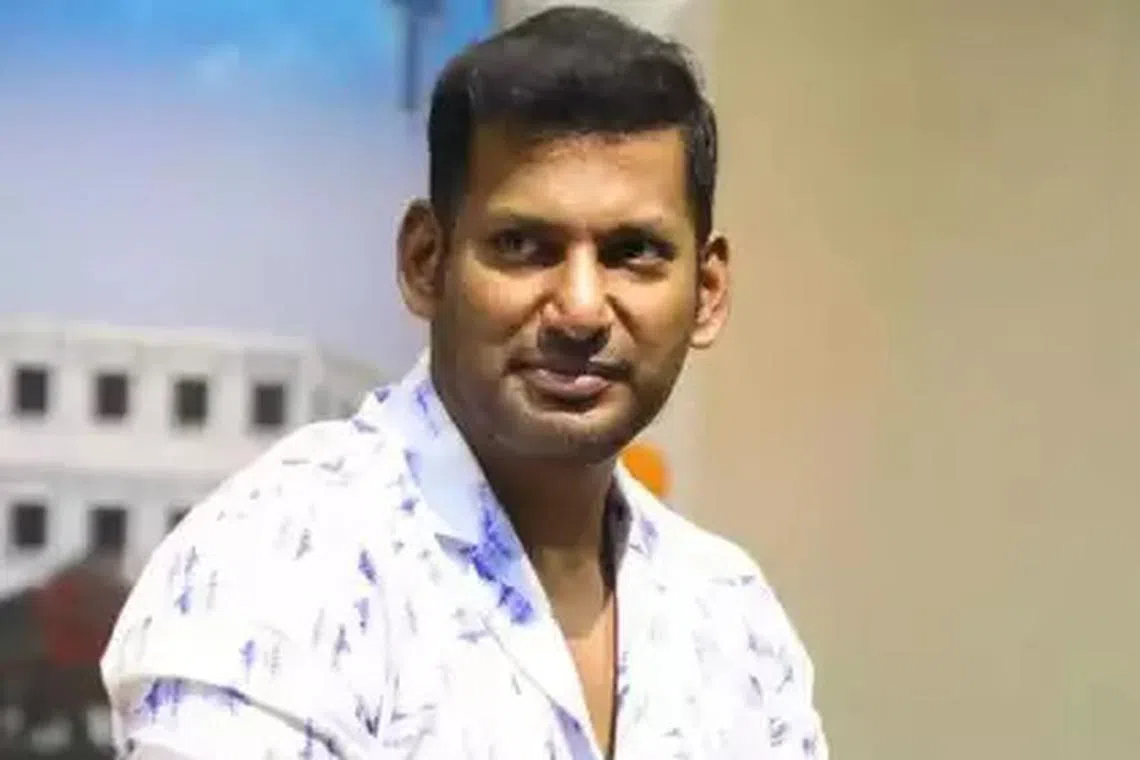 விஷாலின் தோற்றத்தைக் கண்டு பதறிய ரசிகர்கள்