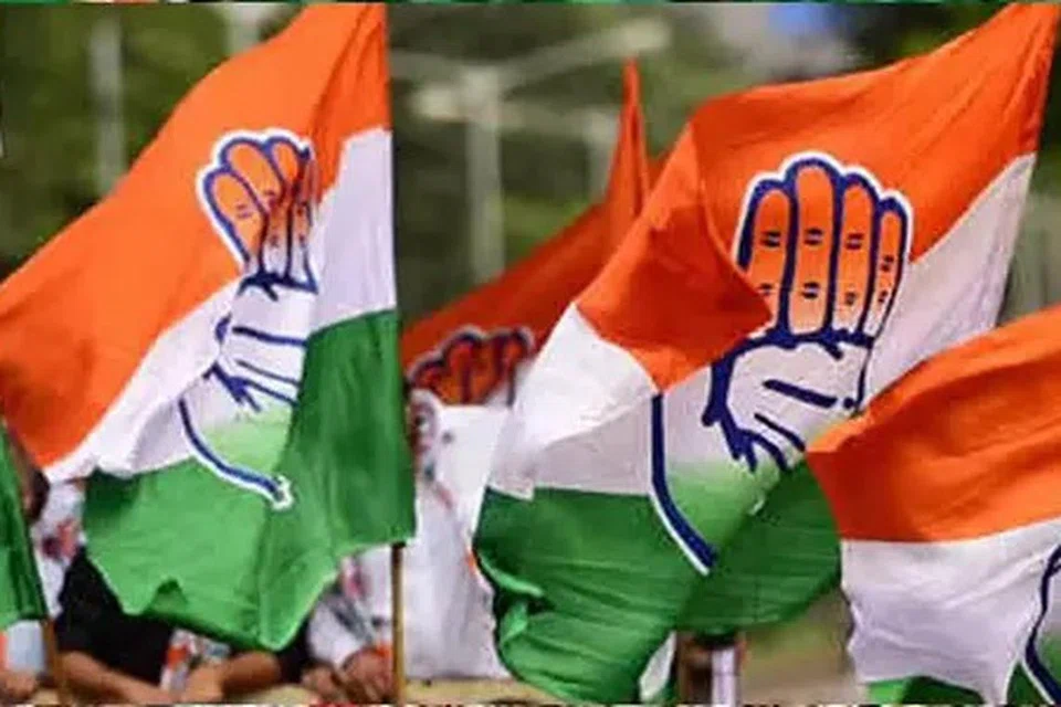 சென்னையில் ஜிம்கானா கிளப் காமராஜர் சிலை முன்பு இருந்து செல்வப்பெருந்தகை தலைமையில் பாத யாத்திரை செல்ல முடிவு செய்திருந்தனர். 