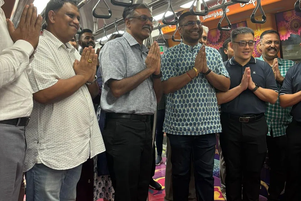 அலங்காரத்துக்கான அதிகாரபூர்வ திறப்பு விழாவில் போக்குவரத்துத் துணை அமைச்சர் முரளி பிள்ளை சிறப்பு விருந்தினராகக் கலந்துகொண்டார். 