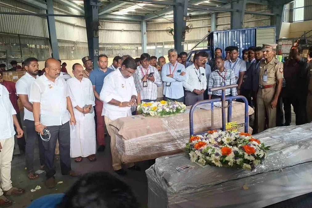 வியட்னாம் படகு விபத்து: சென்னை வந்தடைந்த உயிரிழந்தோரின் உடல்கள்