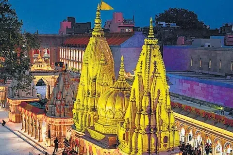 காசி விஸ்வநாதர் கோவில்.
