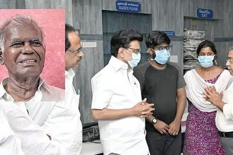 அரசு மருத்துவமனை சென்று நல்லகண்ணுவின் உடல்நிலை குறித்துக் கேட்டறிந்தார் ஸ்டாலின்.