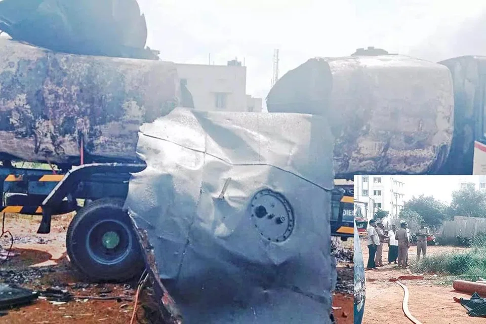 கோவையில் எண்ணெய் லாரி வெடித்து  வடமாநில இளையர் பலியானார். 