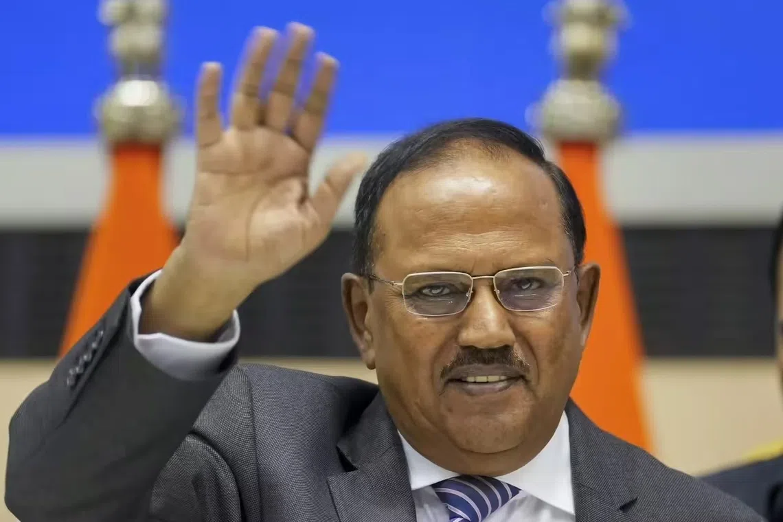 பேச்சுவார்த்தை: சீனா செல்லும் அஜித் தோவல்