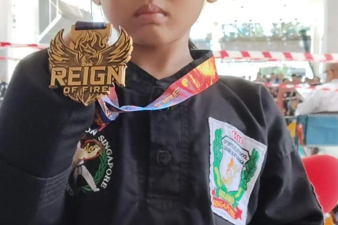 தேசிய சிலாட் போட்டியில் சாம்பியன்ஷிப் வென்ற மர்யம் இஜ்ஜாதி