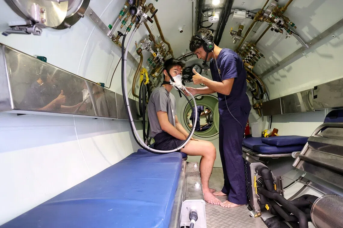 பன்னாட்டுக் கடற்படைகளை இணைத்த நீர்மூழ்கிக் கப்பல் பயிற்சி