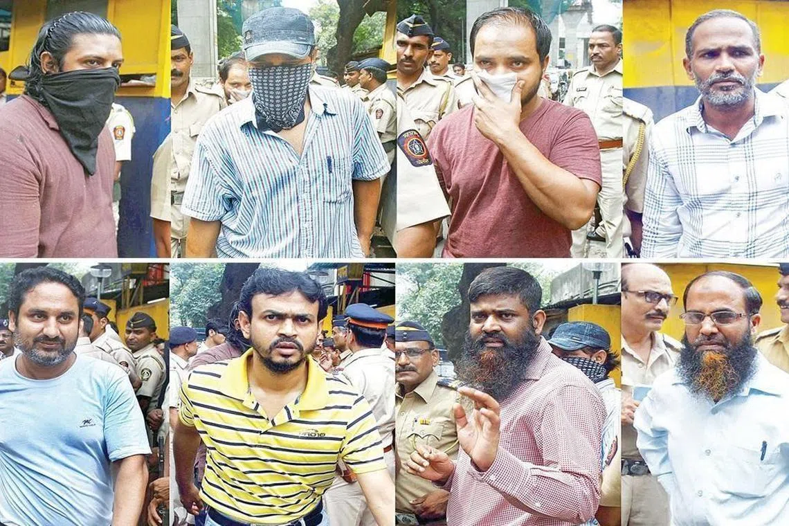 மும்பை குண்டுவெடிப்பு: 12 பேர் 
விடுவிக்கப்பட்டதற்கு உச்ச நீதிமன்றம் இடைக்காலத் தடை