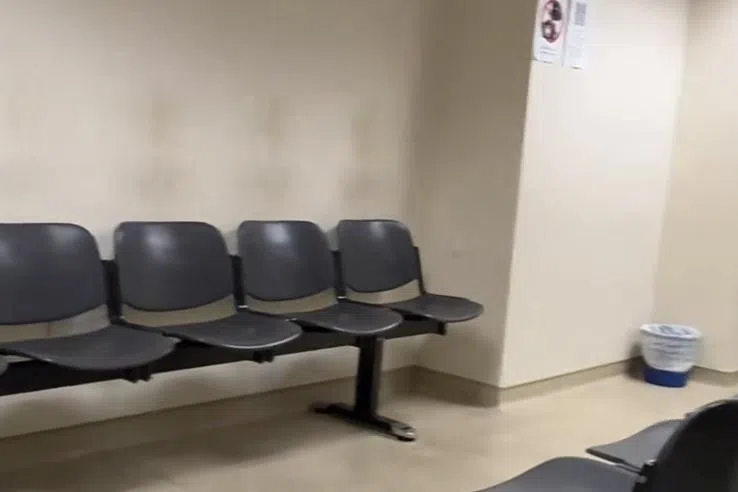 சிங்கப்பூருக்குள் நுழைய மூவருக்கு அனுமதி மறுப்பு