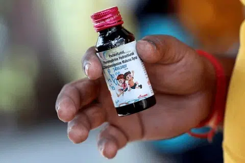 இருமல் மருந்தால் 5 வயதுக்கு உட்பட்ட 20 குழந்தைகள் உயிரிழந்துவிட்டனர். மேலும், ஆறு குழந்தைகளுக்கு சிறுநீரக பாதிப்பு ஏற்பட்டுள்ளது.