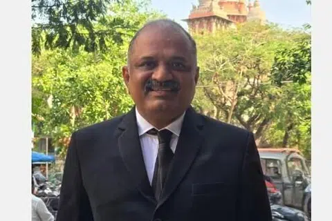 முன்னாள் இந்தியப் பிரதமர் ராஜீவ் காந்தி படுகொலை வழக்கிலிருந்து விடுவிக்கப்பட்டவர்களில் ஒருவரான பேரறிவாளன்.