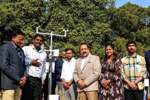 டெல்லியில் வியாழக்கிழமை (ஜனவரி 15) நடைபெற்ற இந்திய வானிலை ஆய்வுத் துறையின் (IMD) 151வது நிறுவன தின நிகழ்ச்சியில் பங்கேற்ற அமைச்சர் டாக்டர் ஜிதேந்திர சிங் (வலமிருந்து 3வது).