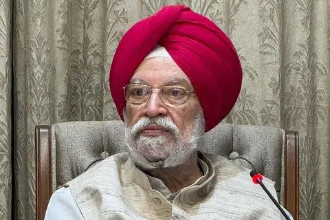 இந்திய அமைச்சர் ஹர்தீப் சிங் பூரி.