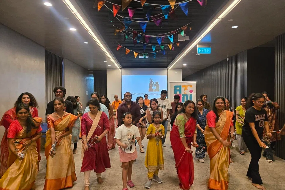 ஆனந்தா மரபுக்‌கலைகள் கூடத்துடன் (ஆட்டம்) இந்திய மரபுடைமை நிலையம் வழங்கும் ‘நம் மரபு’ தொடரில் 2026 ஆம் ஆண்டின் முதல் நிகழ்ச்சியாக ‘சலங்கைக் கிட்டியாட்டம்’ பயிலரங்கு இடம்பெற்றது.