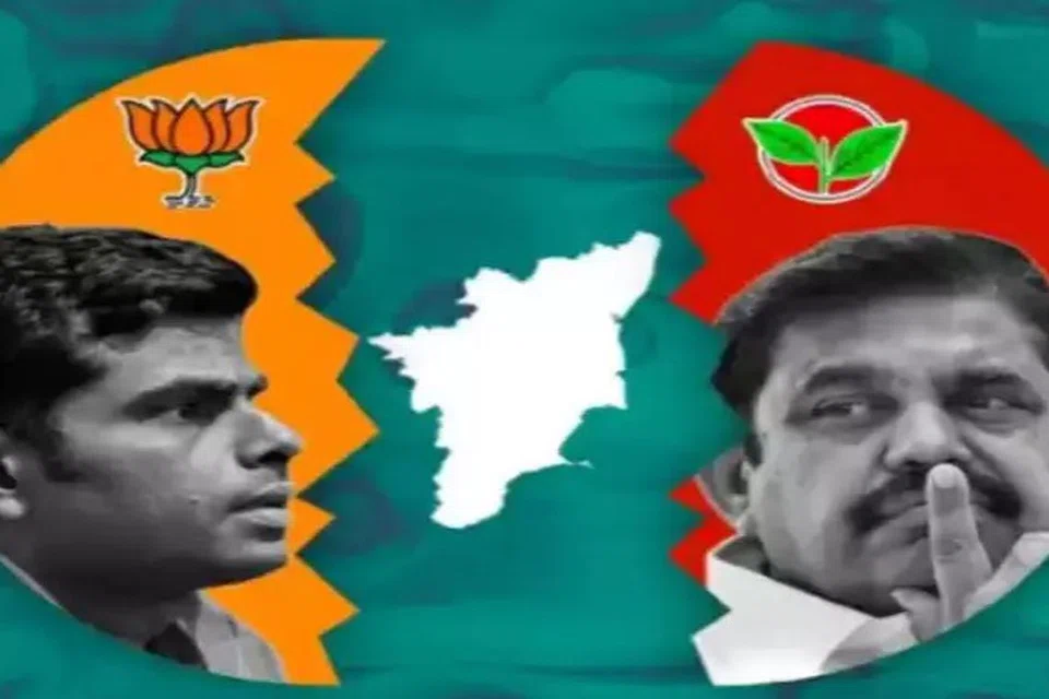 பாஜகவுடன் இருப்பவர்கள் எல்லாரும் கொள்கைப் பிடிப்பில்லாத சந்தர்ப்பவாதக் கூட்டணியினர் என்று கபில் சிபல் விமர்சித்துள்ளார்.