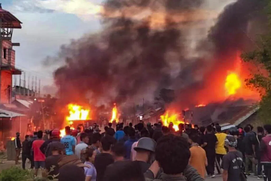 அரசியலமைப்பு வழிமுறைகள் மூலம் அனைத்துப் பிரச்சினைகளையும் தீர்க்க முடியும்: உச்ச நீதிமன்ற நீதிபதி