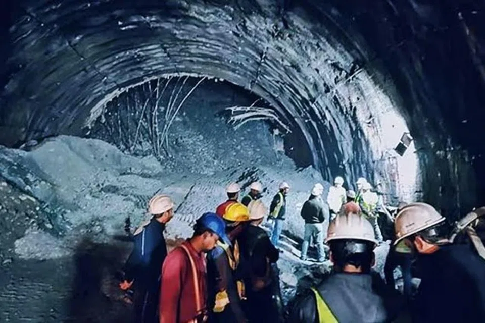 தீவிரமாக நடைபெற்று வரும் மீட்புப் பணிகள்.