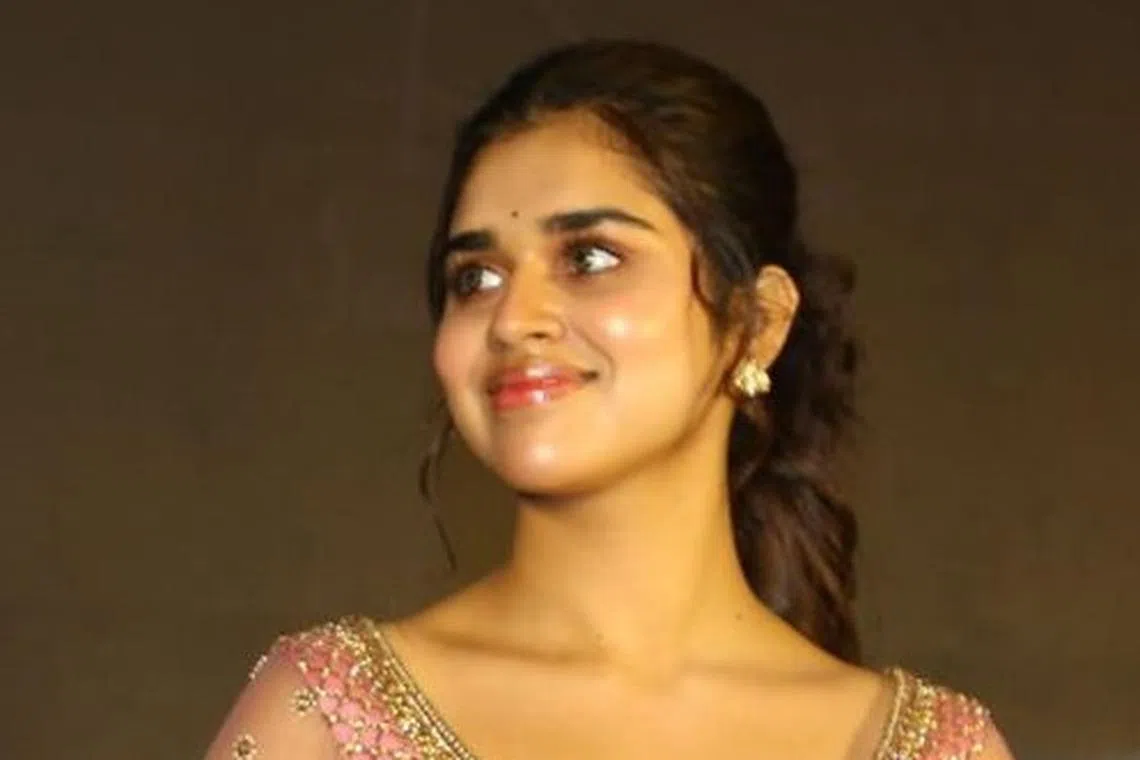 சினிமாவுக்கு வந்த பிறகுதான் சிரமங்கள் புரிகின்றன: மீனாட்சி