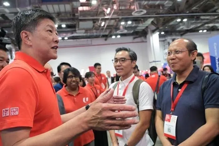 ஊழியர்களுக்கு ஏஐ பயிற்சிப் பாதை, மானியம்: என்டியுசி அறிவிப்பு