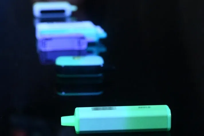 மின்சிகரெட் வர்த்தகர்களைப் பிடிக்கும் முயற்சியில் ஜோகூர் தீவிரம்