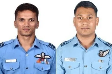 இந்தியப் போர் விமானம் விழுந்து நொறுங்கி விமானிகள் இருவர் உயிரிழப்பு