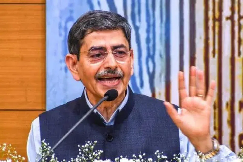 பேராசிரியர் நியமன விவகாரம் குறித்து விரிவான தகவல் அளிக்குமாறு, ஆளுநர் ஆர்.என்.ரவி விளக்கம் கேட்டிருந்தார்.