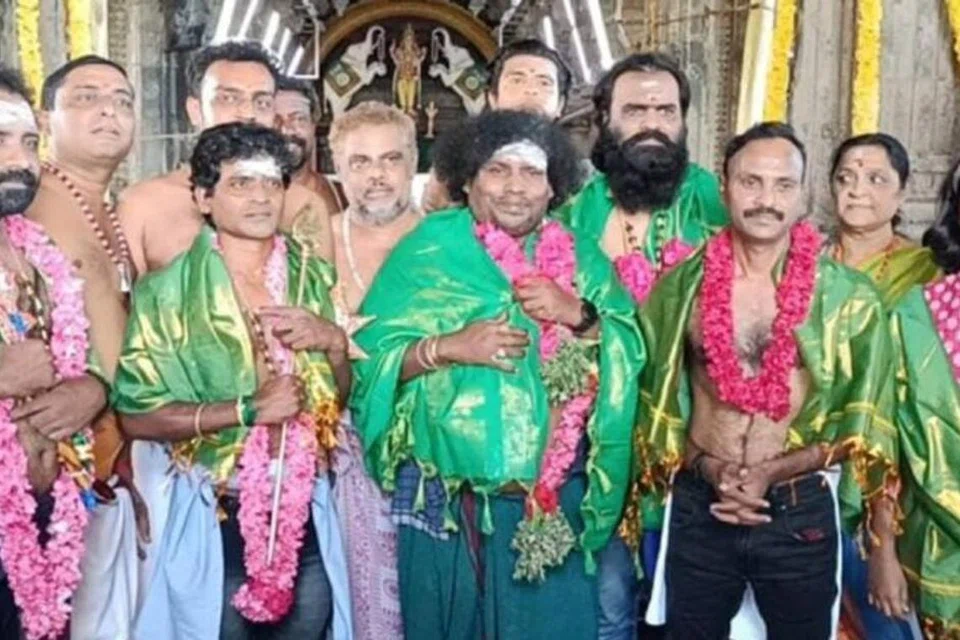 நடிகர் யோகி பாபு.