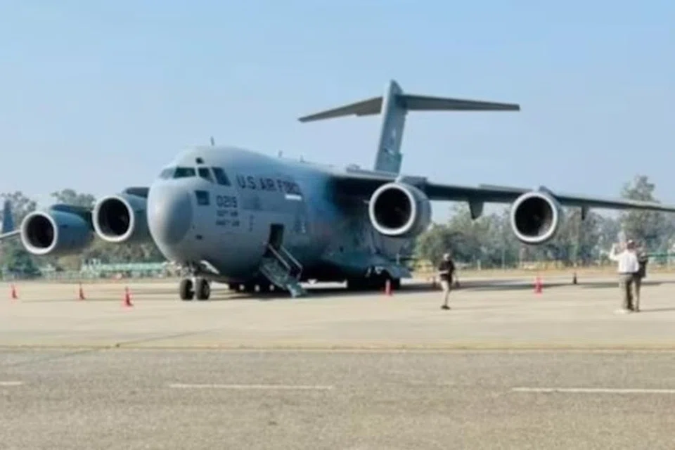 சனிக்கிழமை இரவு 116 பேரைக் கொண்டு வந்து இறக்கிய அமெரிக்க ராணுவ விமானம்.