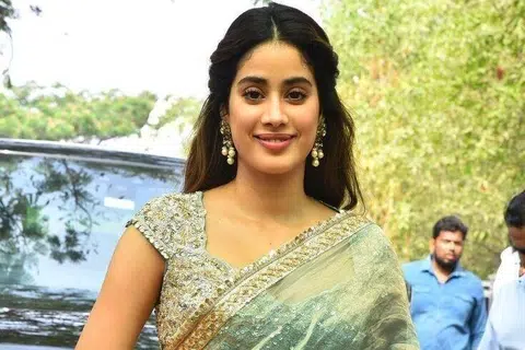 ஜான்வி கபூர்.