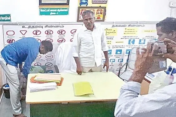 தமிழகத்தில் உள்ள 40 வட்டாரப் போக்குவரத்து அலுவலகங்களில் சோதனை