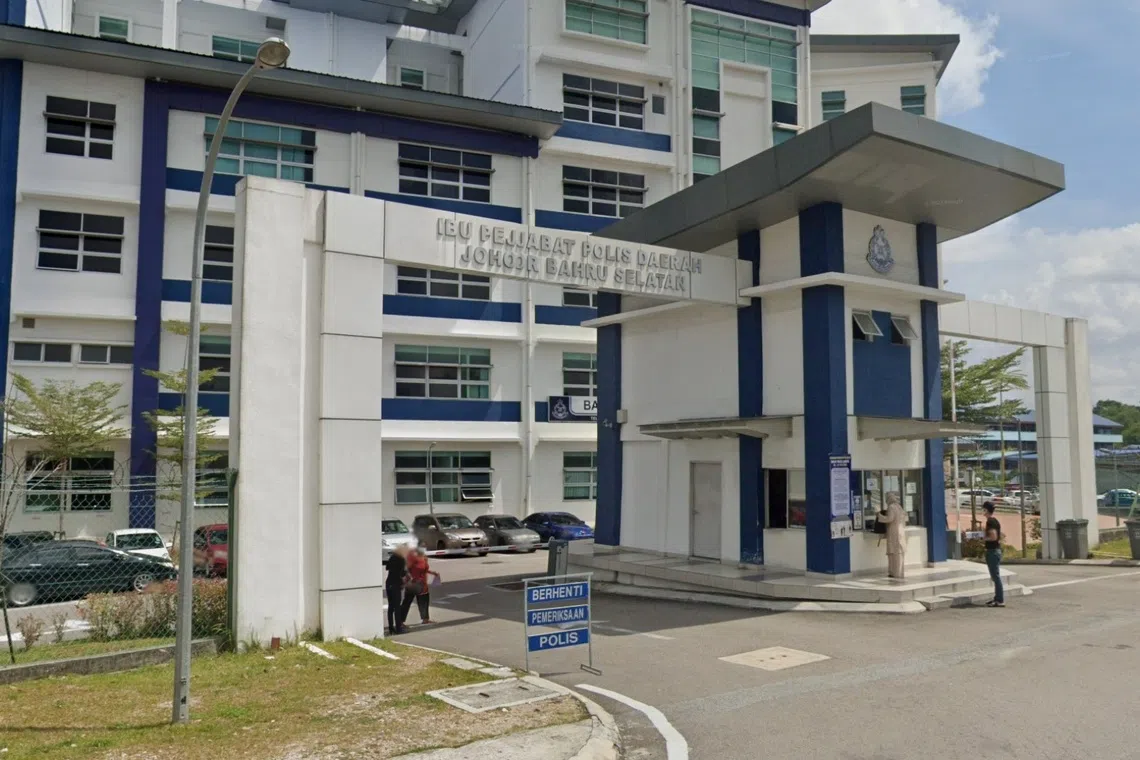 ஜோகூர் பாரு காவல் நிலையத்தில் சண்டையிட்ட சிங்கப்பூரர்கள் கைது