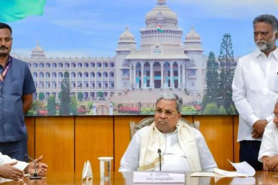 கன்னடம் அல்லாத மொழிகளைப் பேசுவோர், கன்னட மொழியைக் கற்பது அம்மொழியின் வளர்ச்சிக்கு அவசியம் என்று கர்நாடக மாநில முதல்வர் சித்தராமையா கூறினார். 