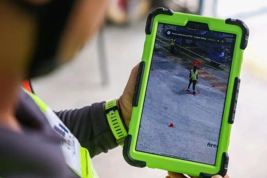 14 கட்டுமானத் தளங்களில் ஏஐ கண்காணிப்புக் கேமராக்கள்; ஊழியர்களின் பாதுகாப்புக்கான சோதனைத் திட்டம்