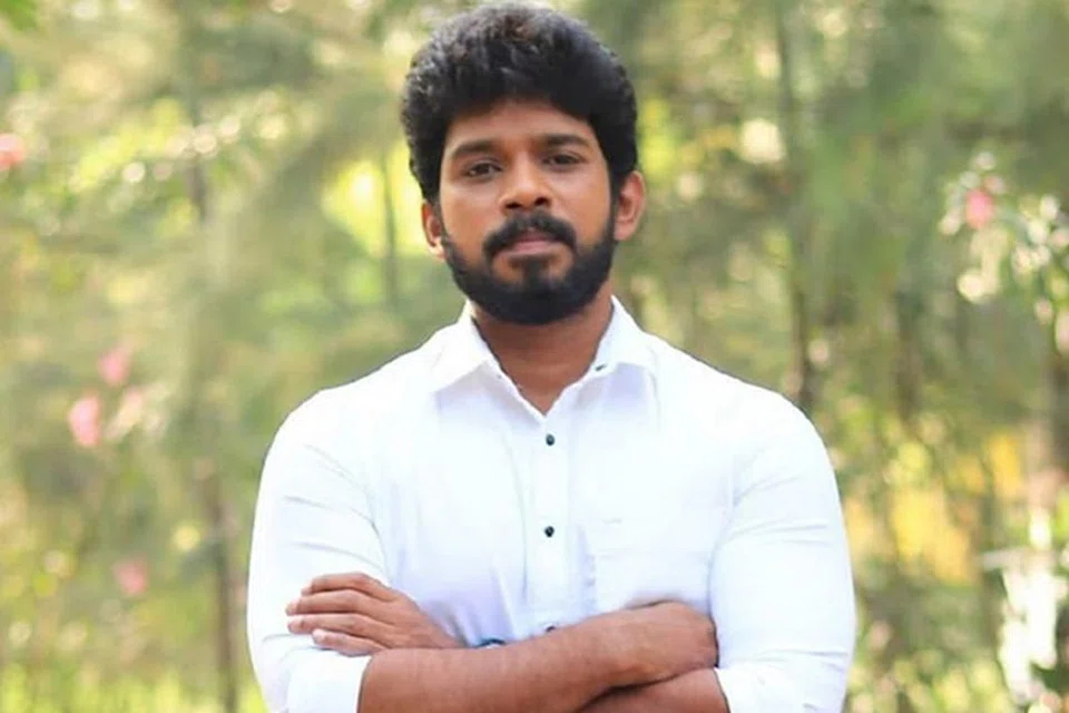 குமரன்.