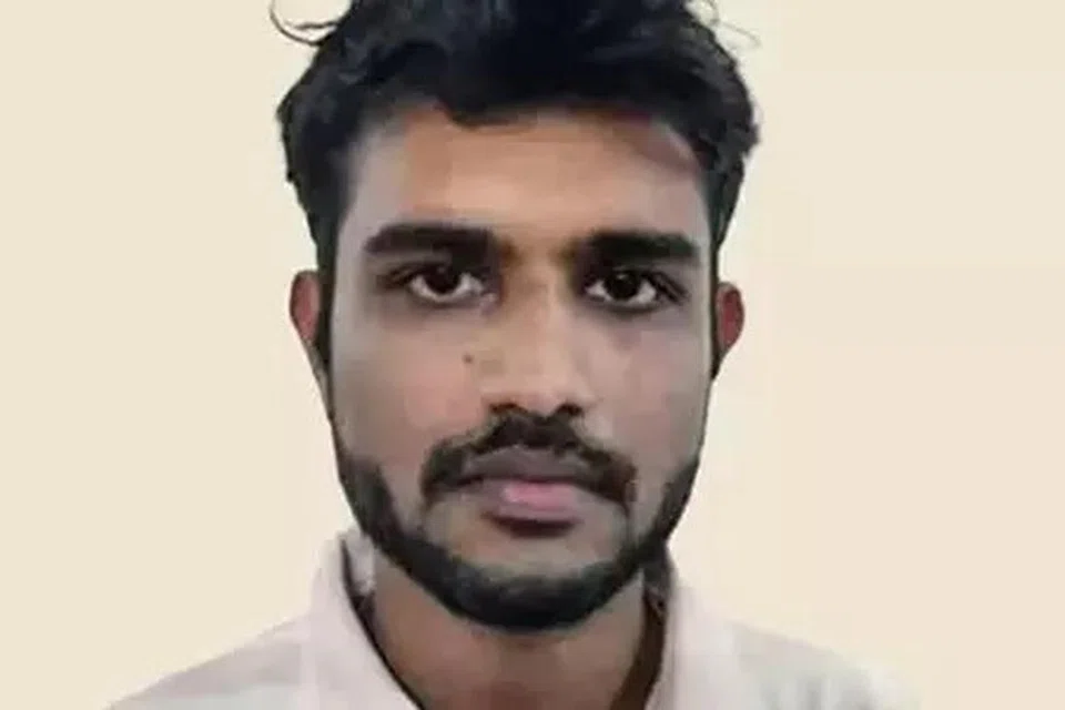 துணைப் பாட ஆசிரியர் சரத்.