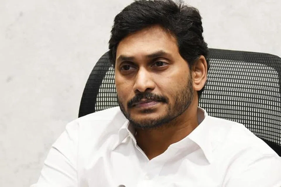 ஒய்எஸ்ஆர் காங்கிரஸ் கட்சியின் தலைவர் ஜெகன்மோகன் ரெட்டி. 