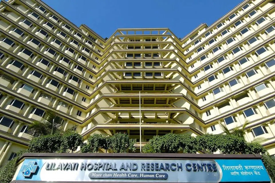 லீலாவதி கீர்த்திலால் மேத்தா மருத்துவ அறக்கட்டளை தனது முன்னாள் நிர்வாகிகள்மீது புகார் அளித்துள்ளது.