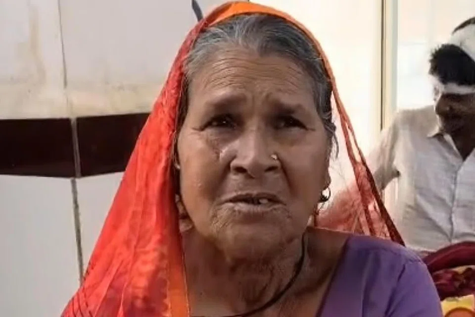 சேலையால் நரியைக் கொன்ற சுராஜியா பாய் ஜாதவ், 65.